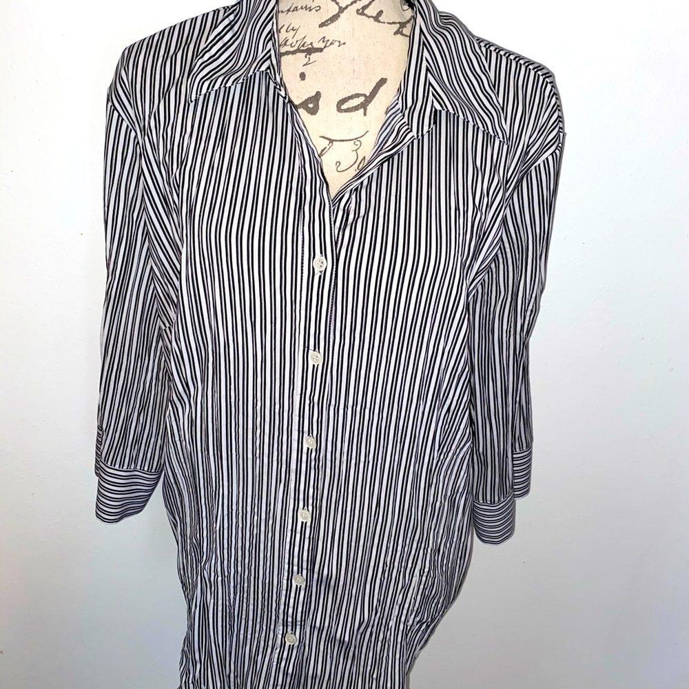 🖤🩶Apt.9 Stretchy Button Down🩶🖤